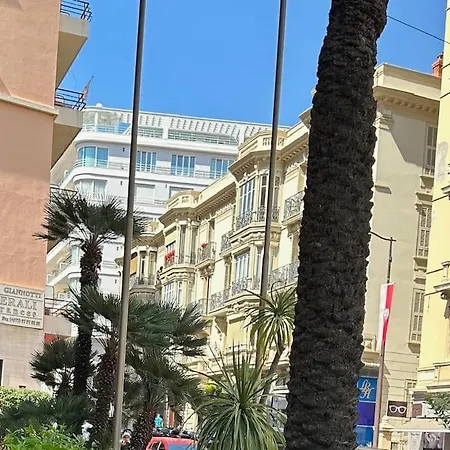 Apartment Cozy In Center Monte Carlo